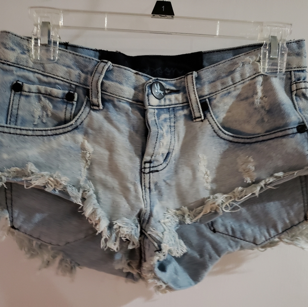 One teaspoon size 25 shorts.